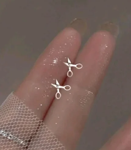 Mini Scissor earrings